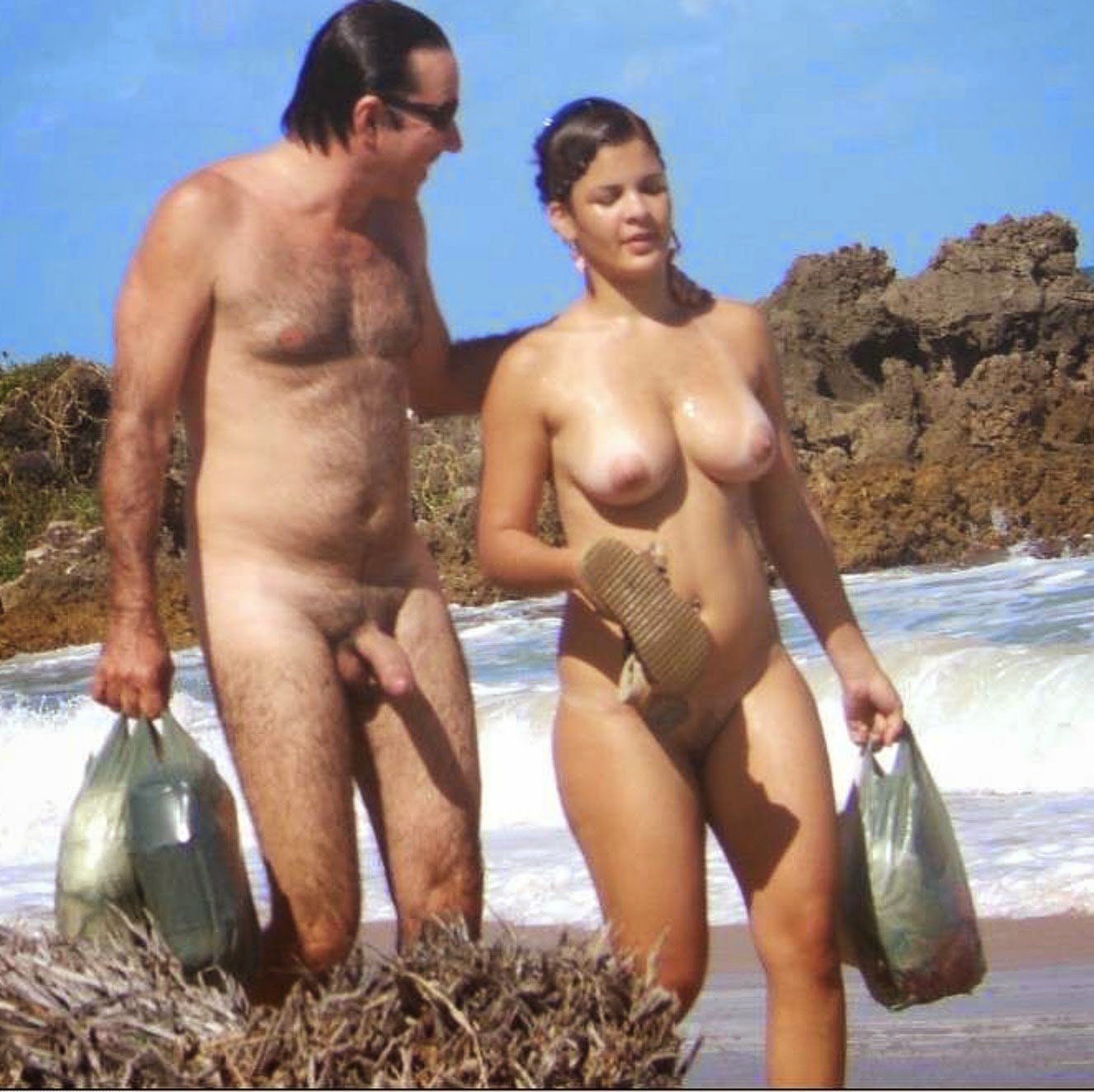 Пара На Нудистском Пляже Порно