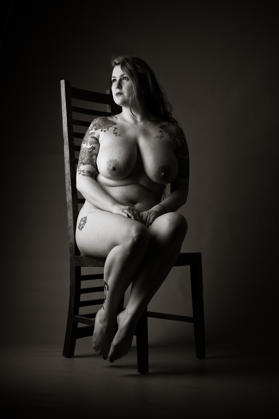 Голая толстушка -обнаженные фото женщины