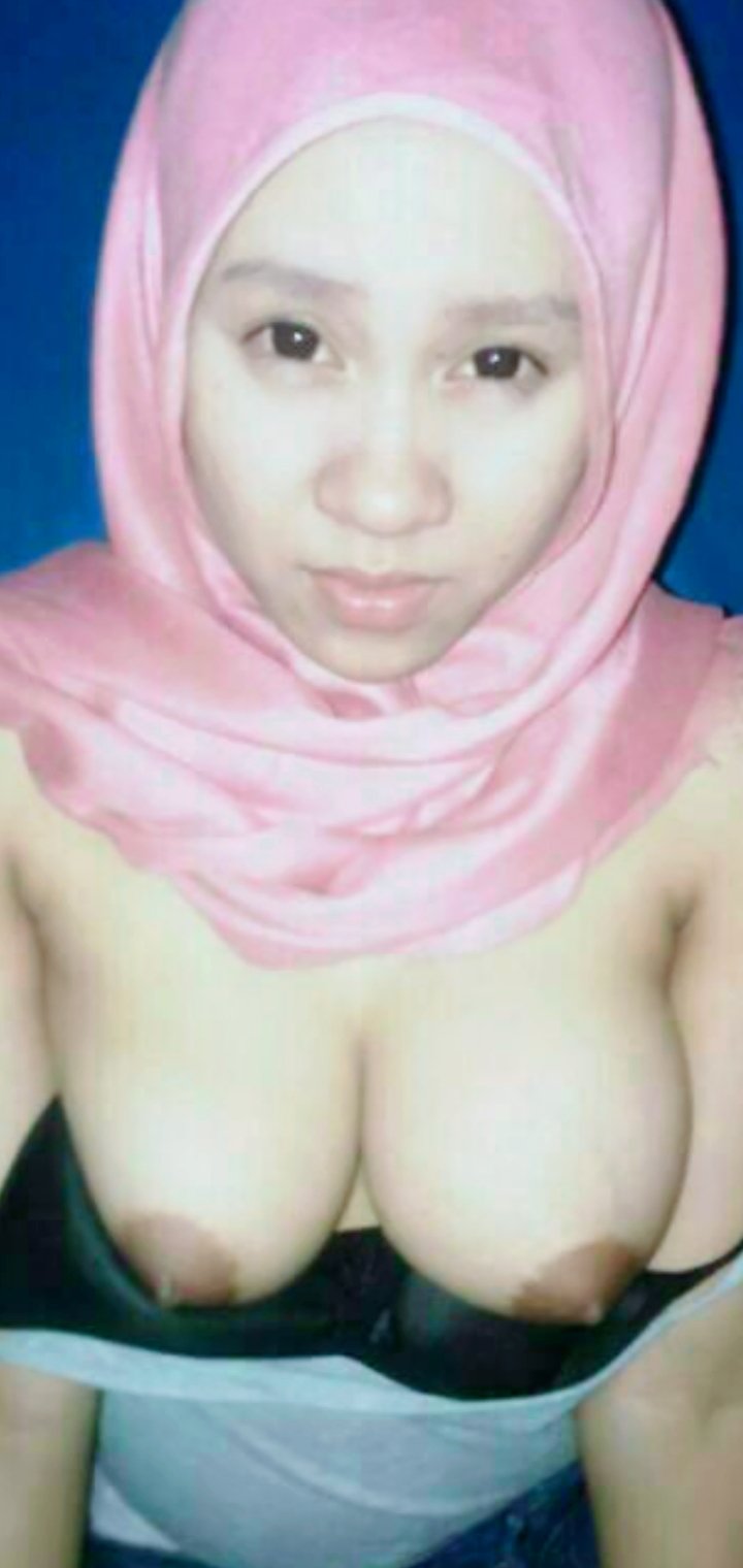 Hijab selfie Indonesian XXX