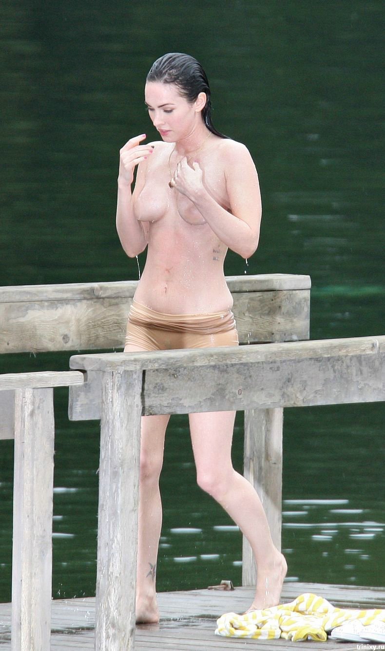 Naked actress Megan Fox