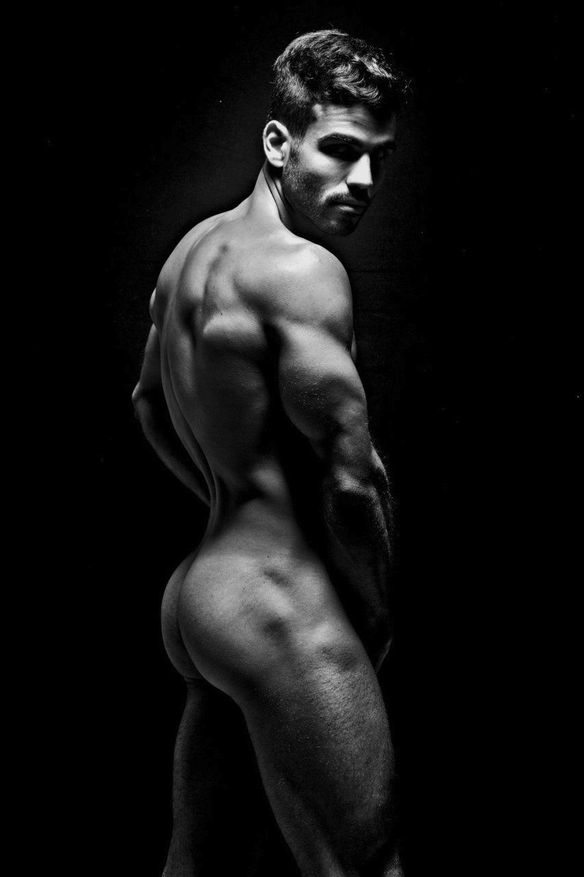The most beautiful naked guys