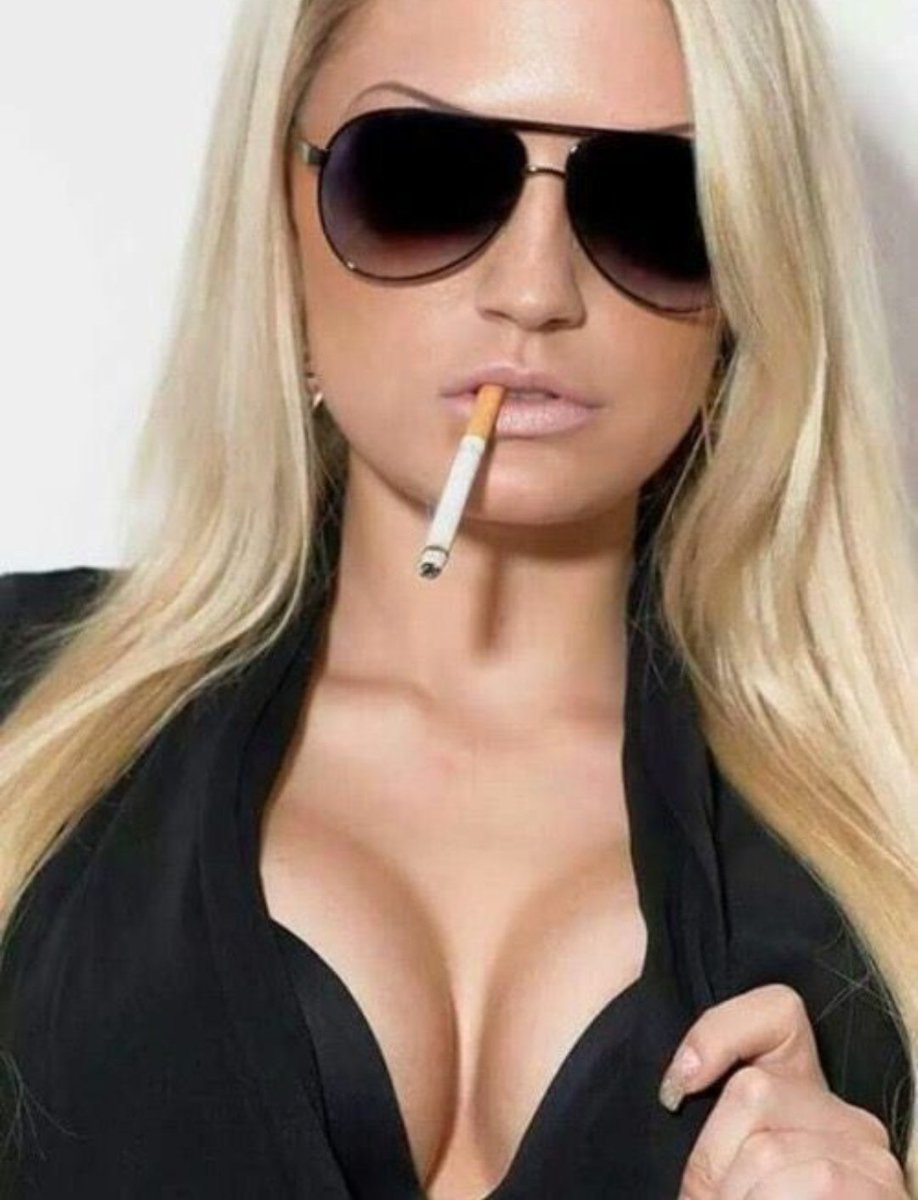 Smoking Girl