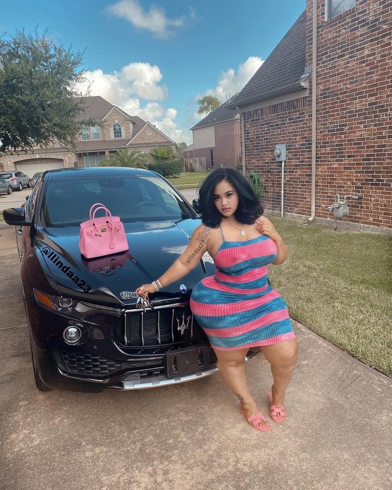 Llindaa23 naked