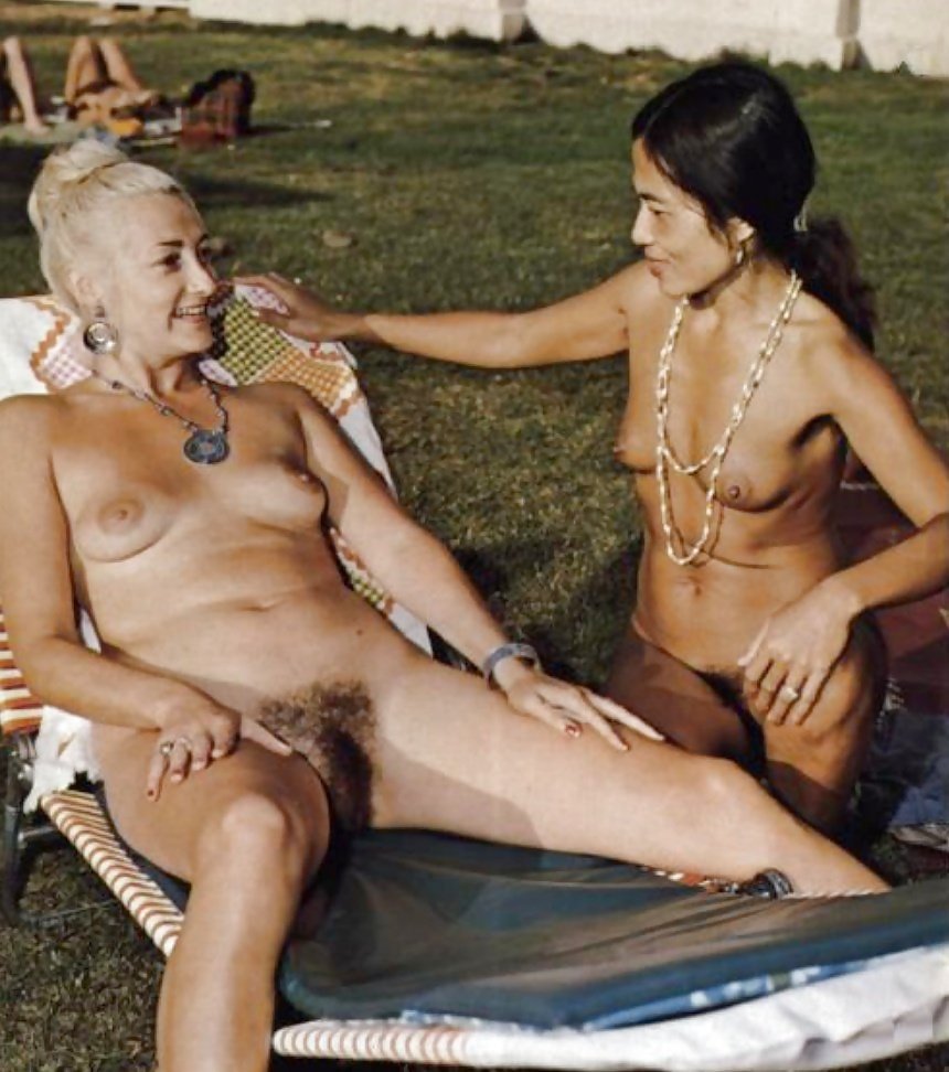 Retro porn on the beach