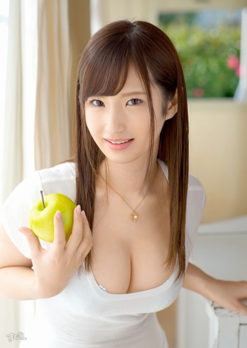 Model Chinese woman on auto show