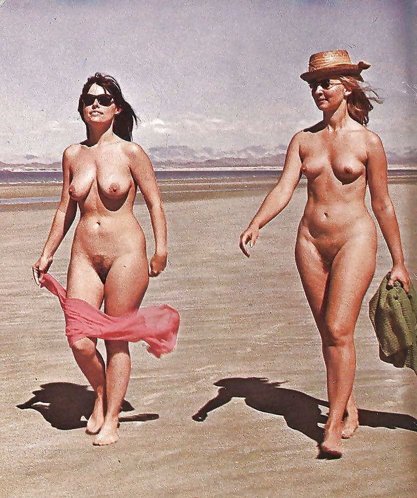 A lot of naked women retro