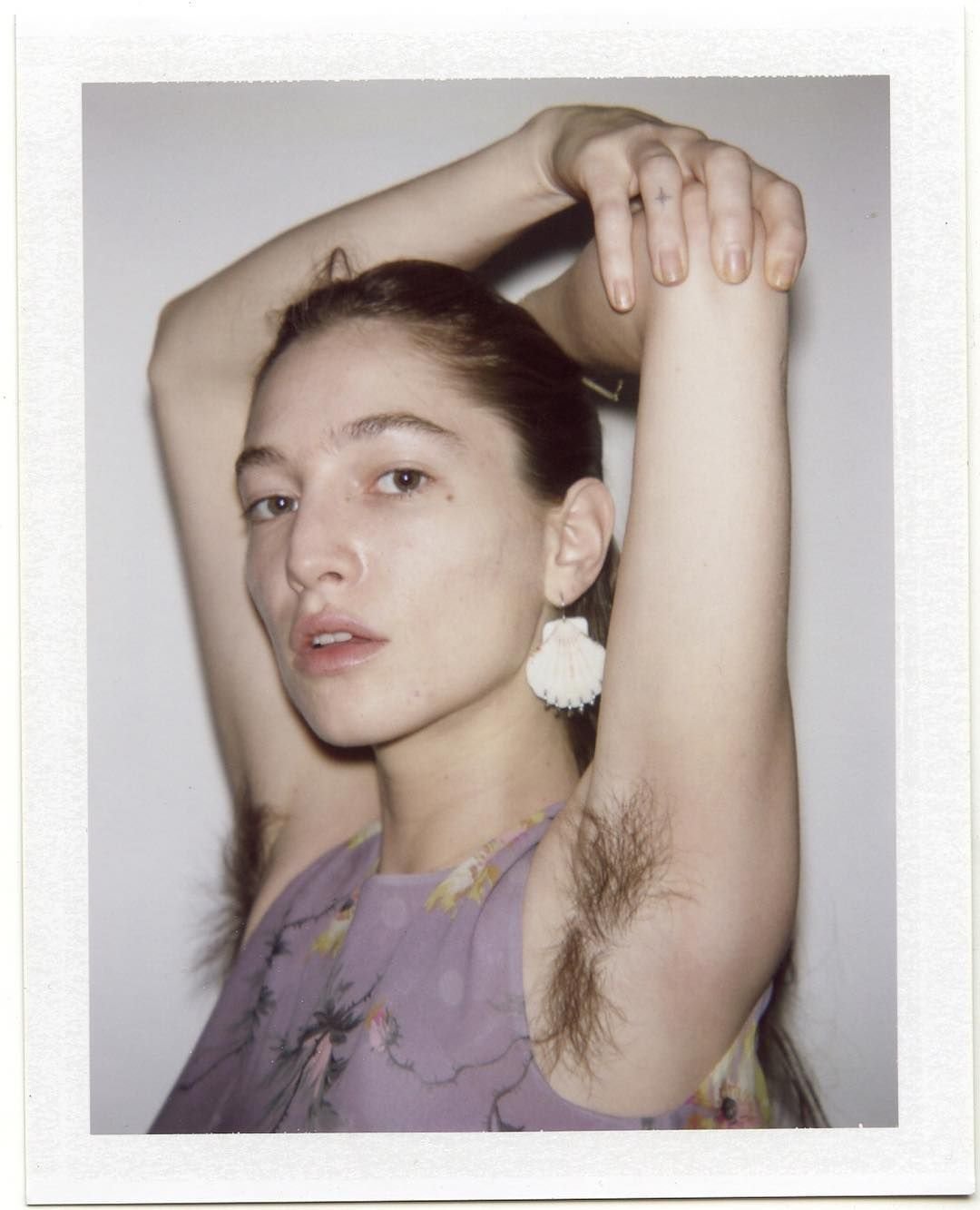 Hairy Armpits Girls picture