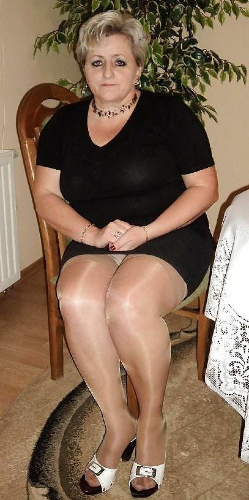 Adult mothers in pantyhose