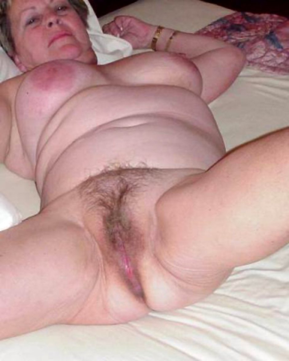 Fat hairy pussy wife