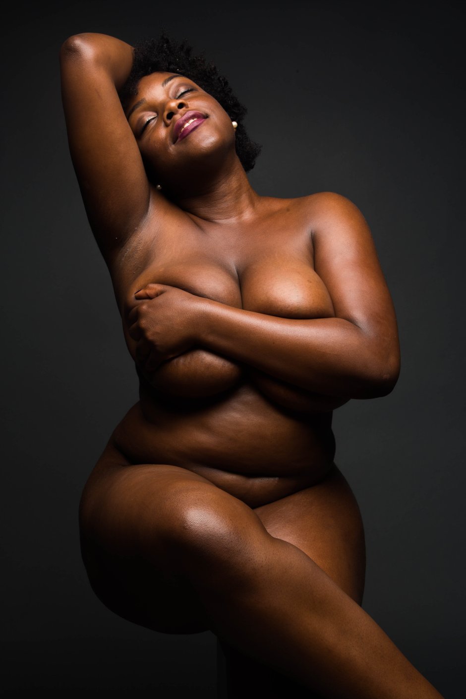 Leaked Photo of a Big Black Fat Nigerian Pussy