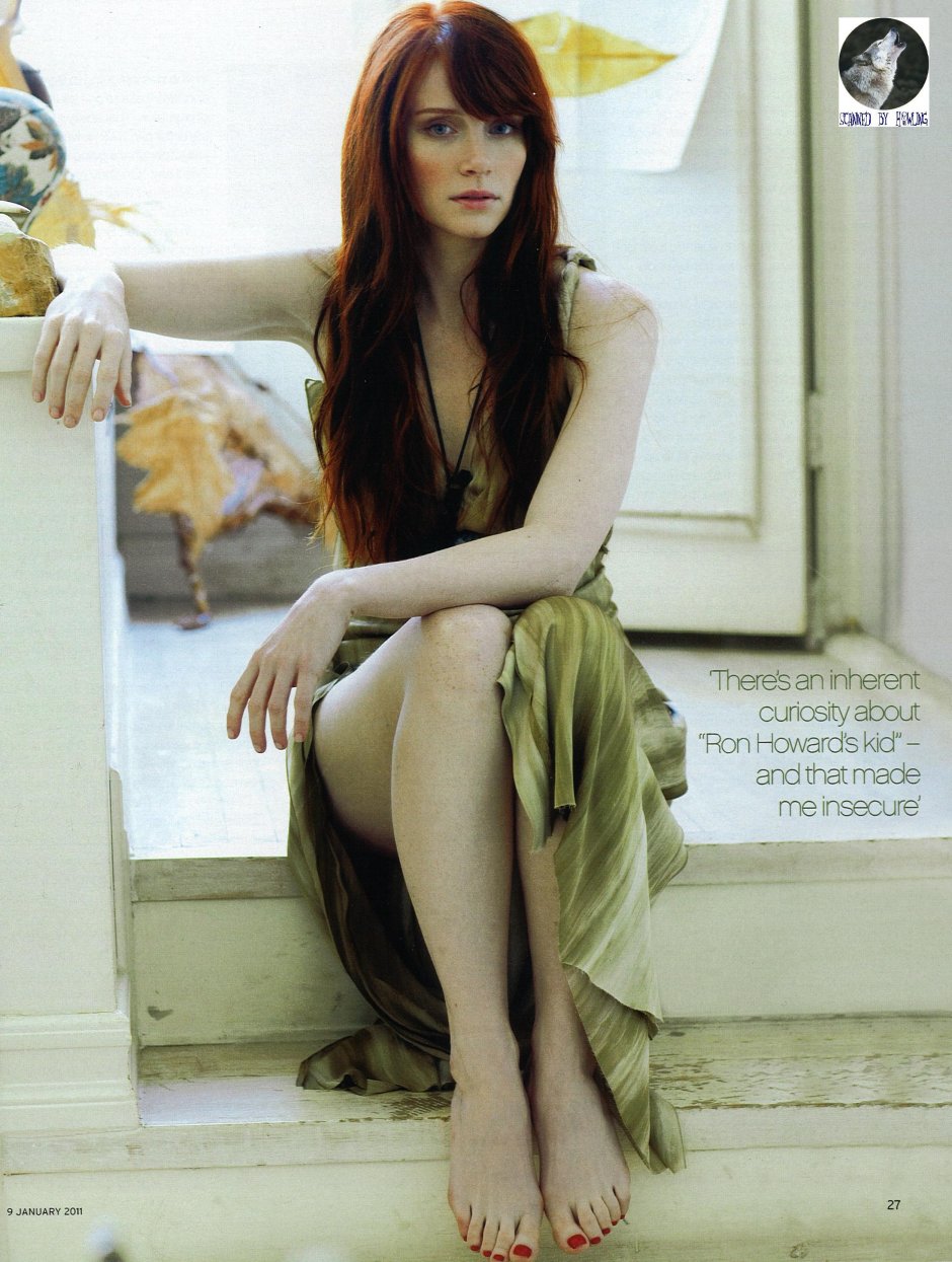 Bryce Dallas Howard in underwear in the series Black Mirror