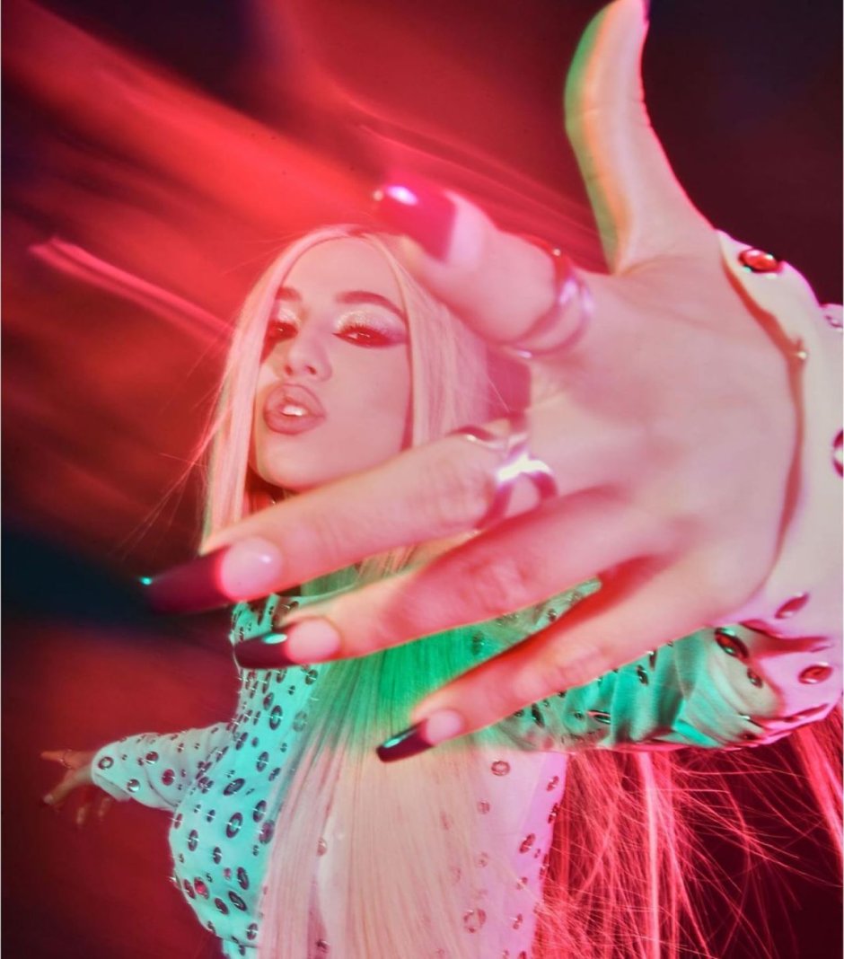 Ava Max Kings Queens