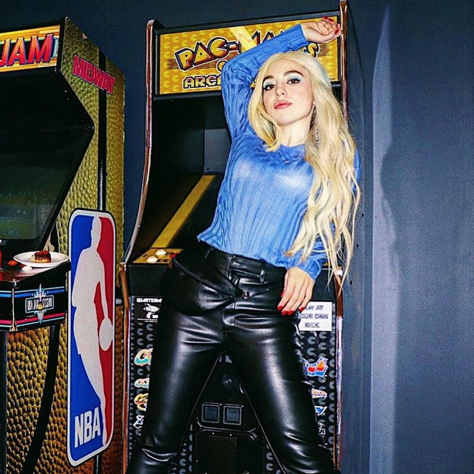 Singer Ava Max in leather pants
