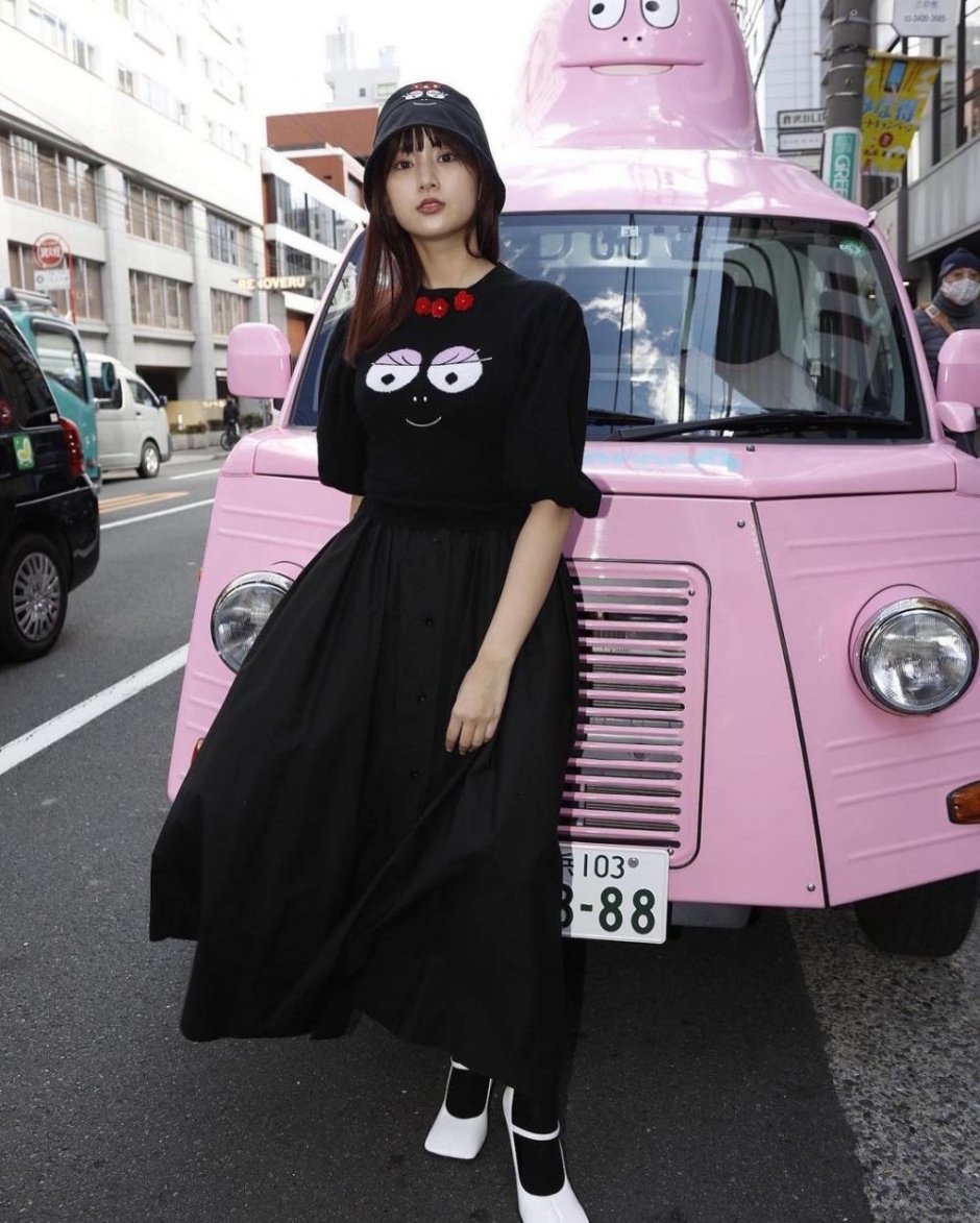Hitomi Inou - Naked Bus Tour Guide Group Sex