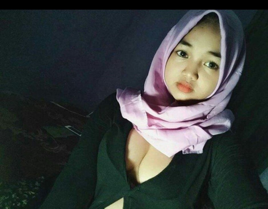 Sexy Indonesian Girl Selfie Jilbab Ohegao
