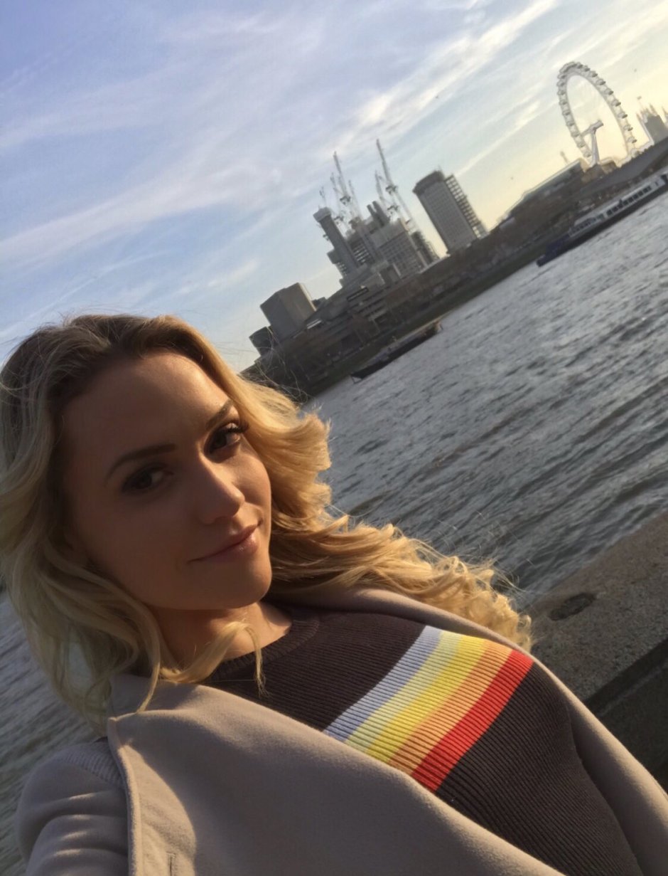 Mia Malkova Gamer