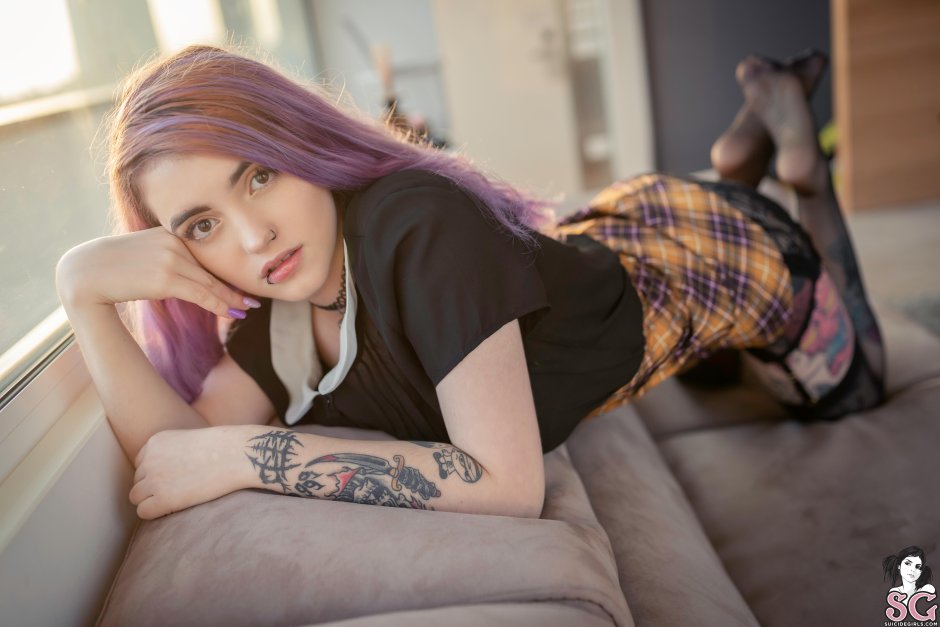 Suicide Girls Bella