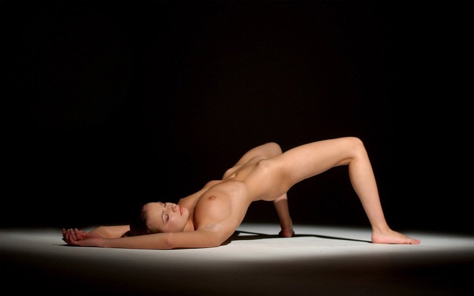 Popular lesbian poses