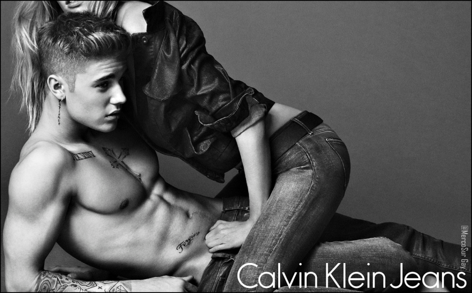 Justin Bieber without T -shirt