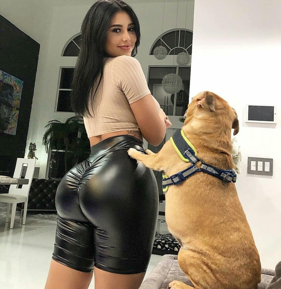 Mia Francis 18