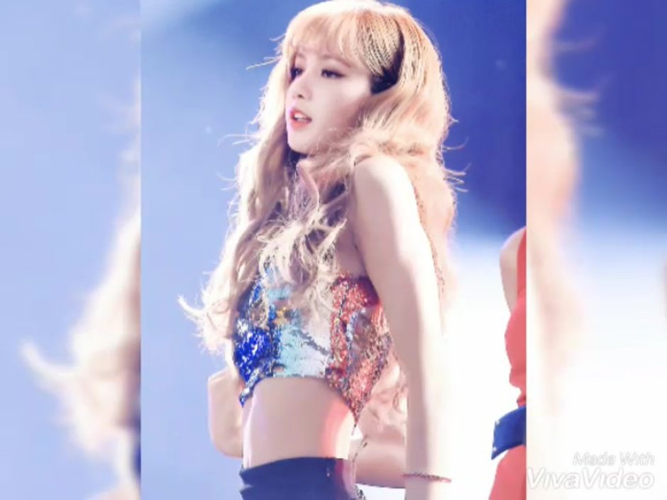 Lalisa in underwear