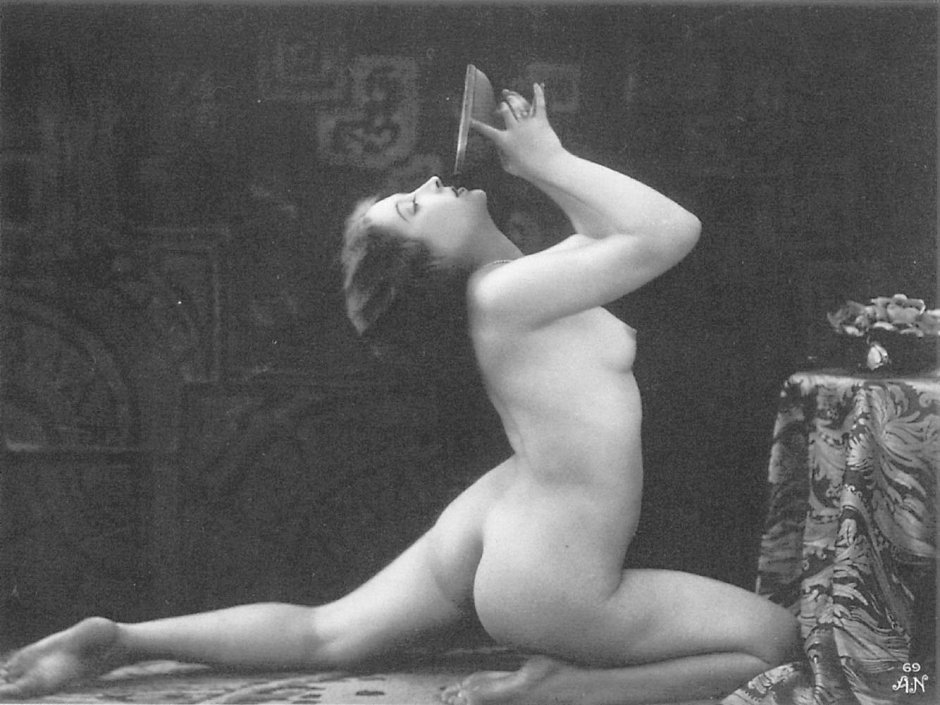 Naked women of the 19th century