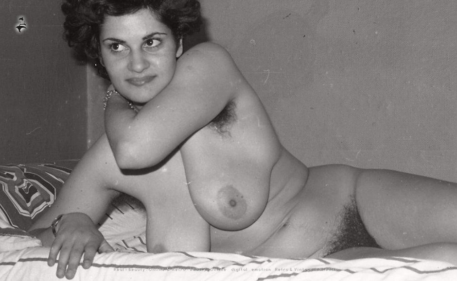 Retro naked women in nature