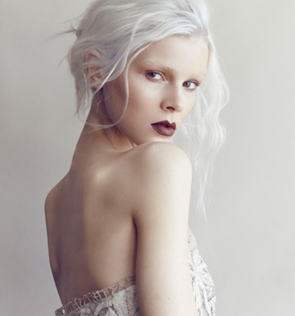 White hair model