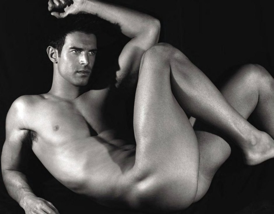 Photoshoot of naked men
