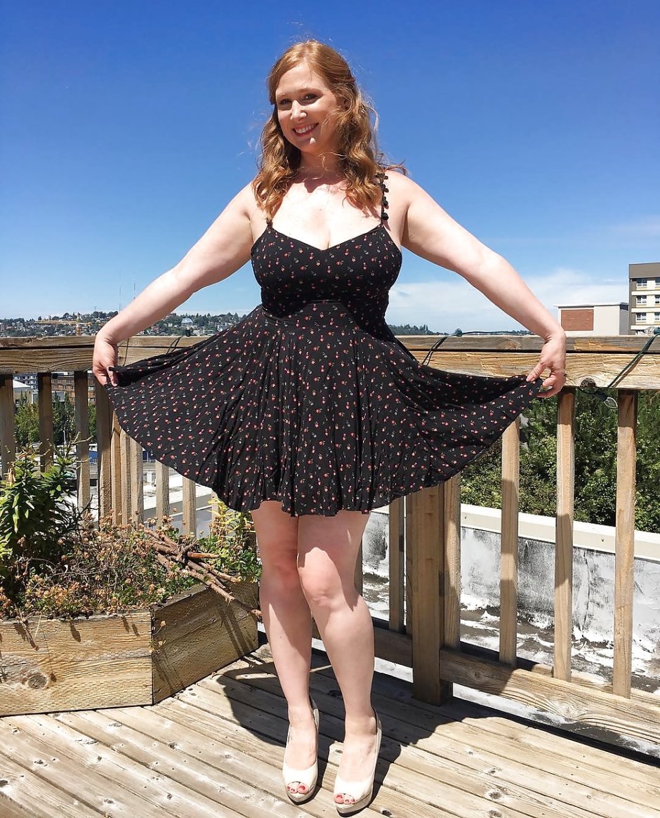 Girl Ginger Daydreams