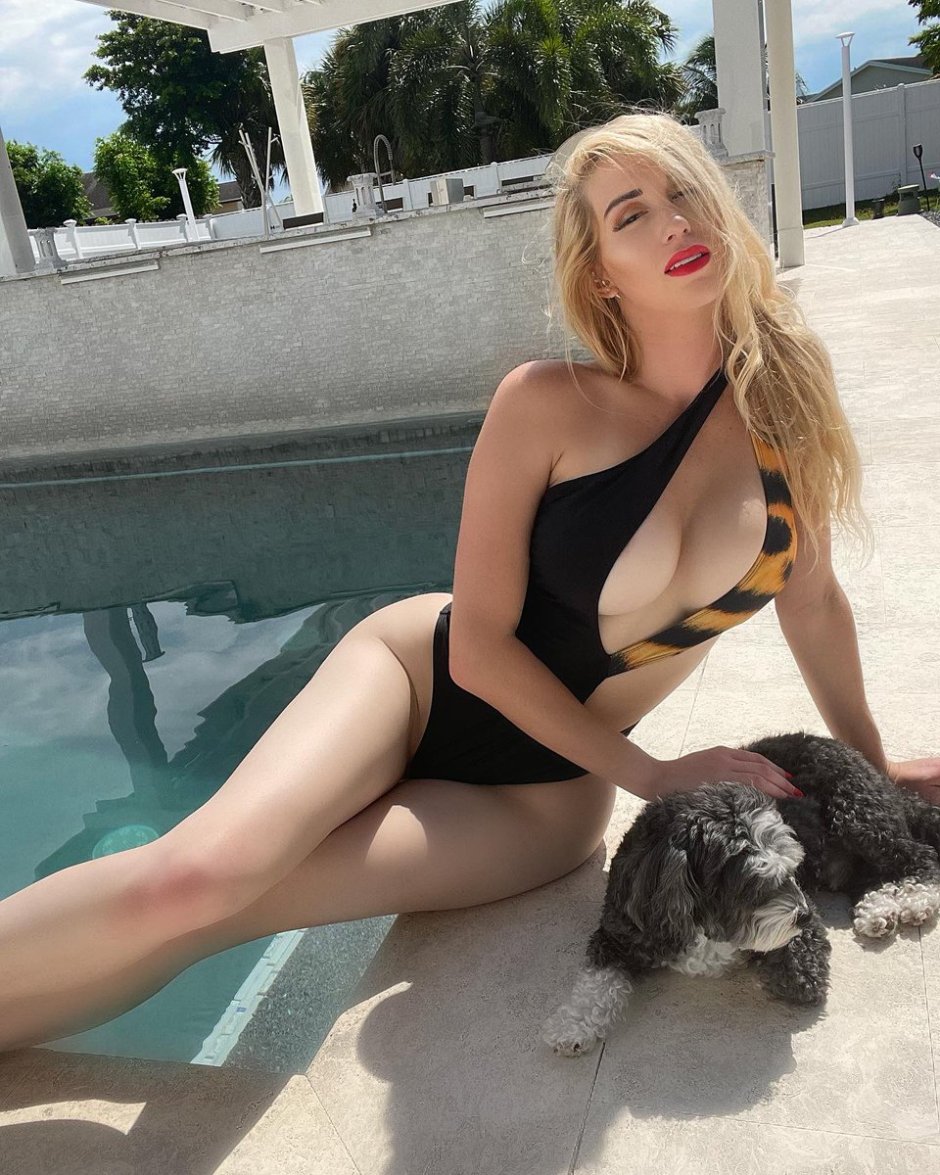 Amber Hayes 2020