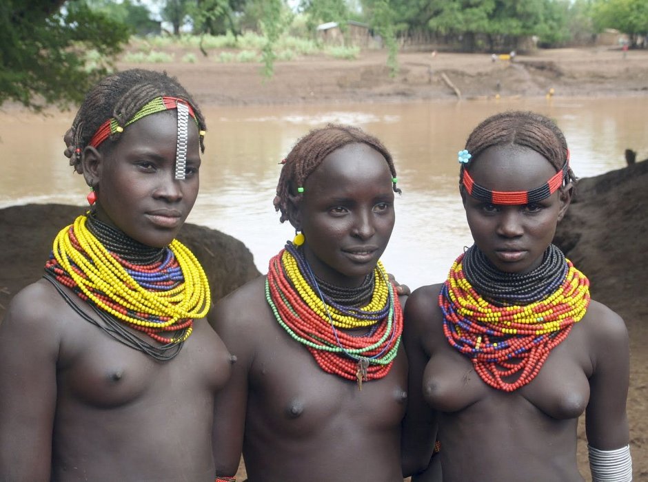 Naked African girls