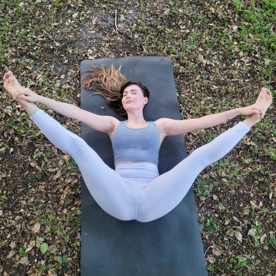 Jamie Marie Naked Yoga