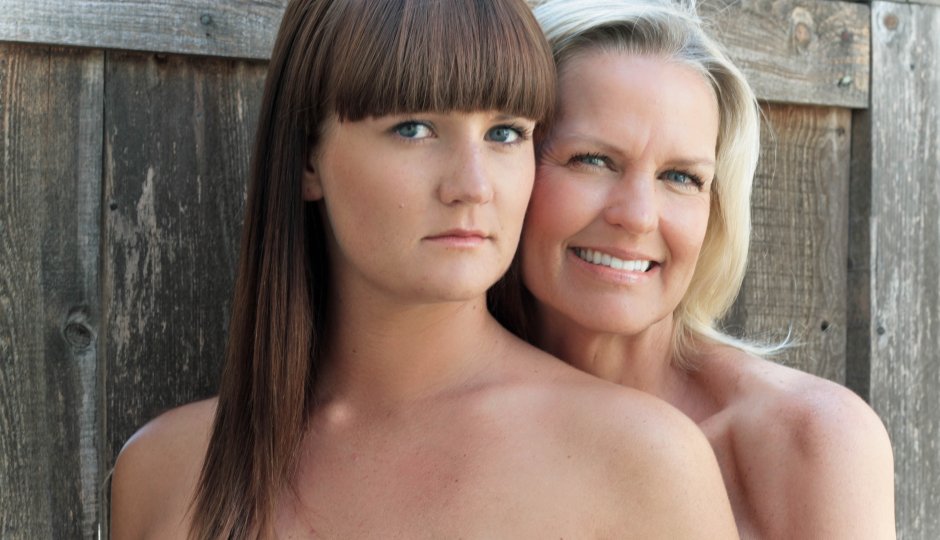 Amateur mother and daughter