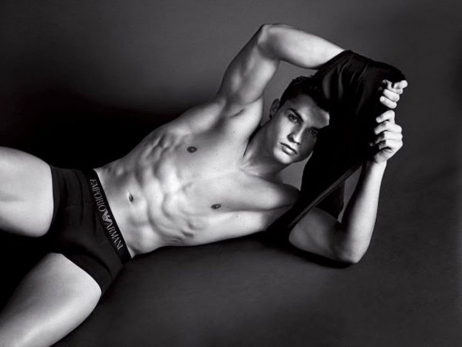 Lionel Messi is naked