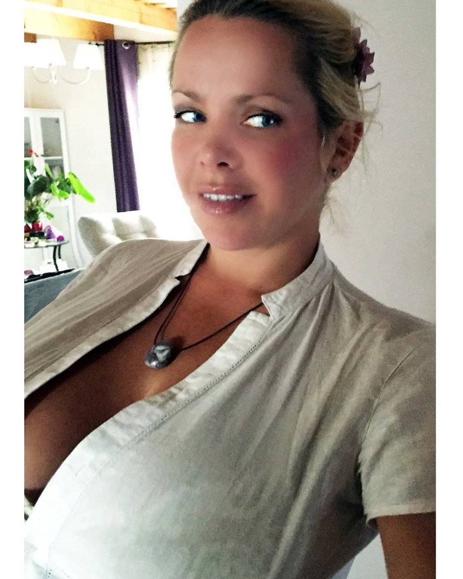 Anika van der welden