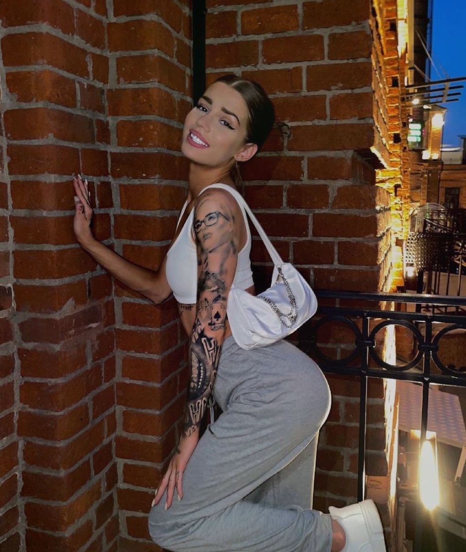 Irena Bendida Naked