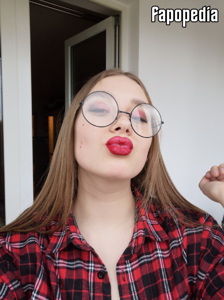 Lucy Laistner Anastasia Lozhkina 2021