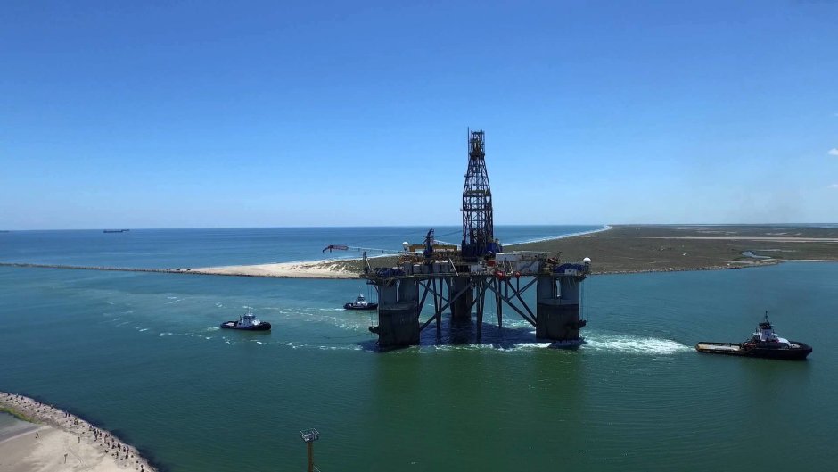 Semi Submersible Rig