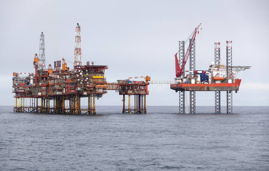 Oil platform Transocean