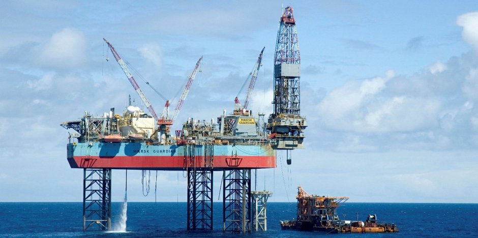 Drilling at sea