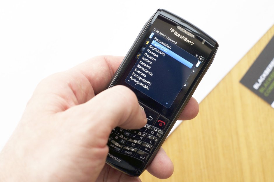 Blackberry Torch 9800 smartphone