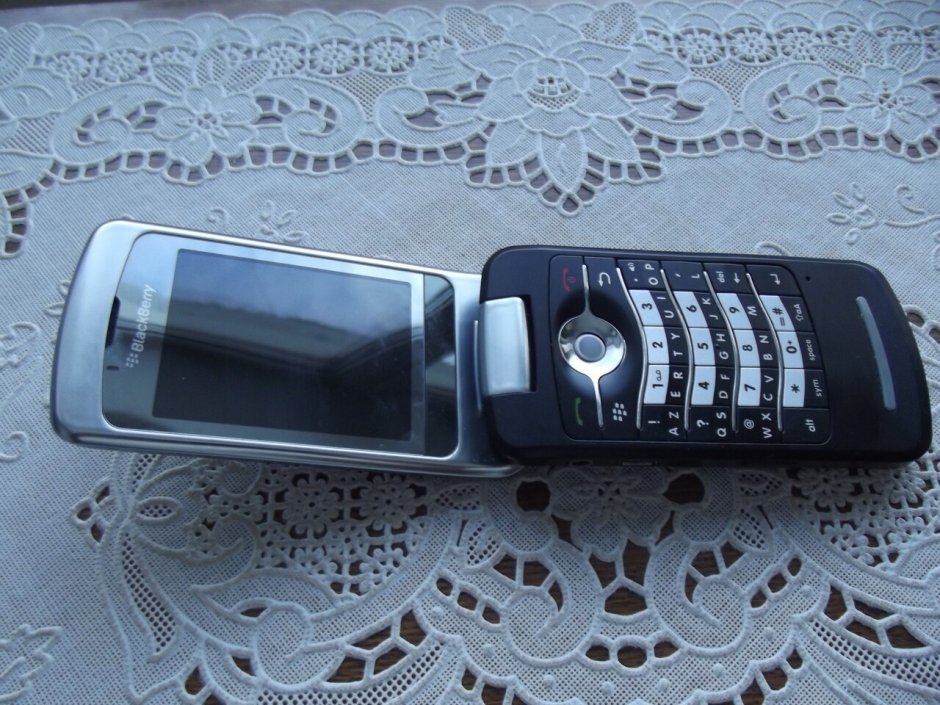 BlackBerry 7105T smartphone