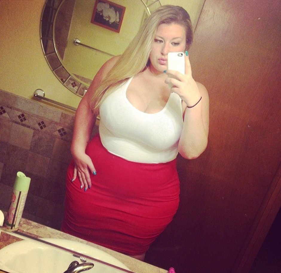 Savanna Sievers Plus Size Model Plus