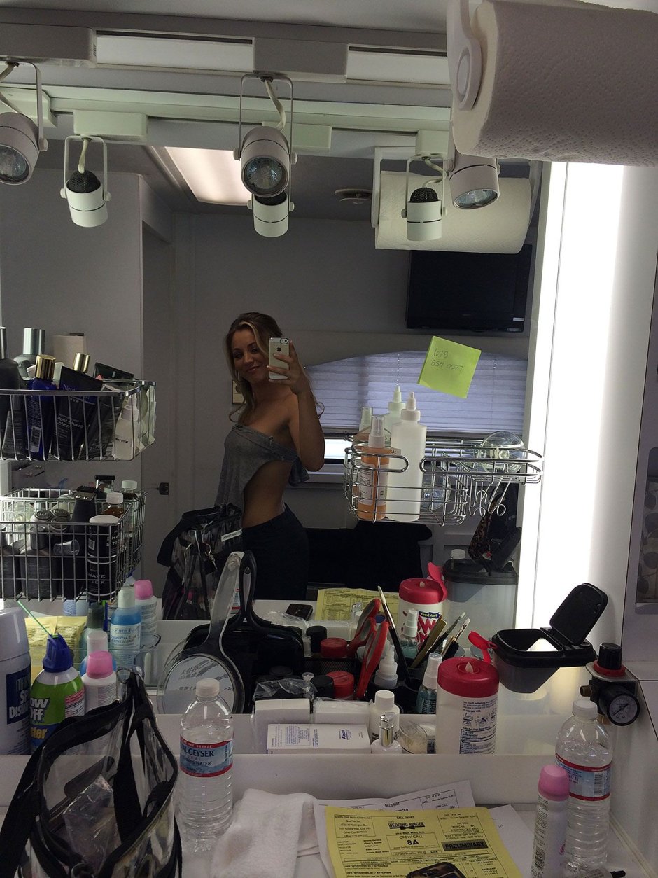 Actress Kailey Kuoko nude