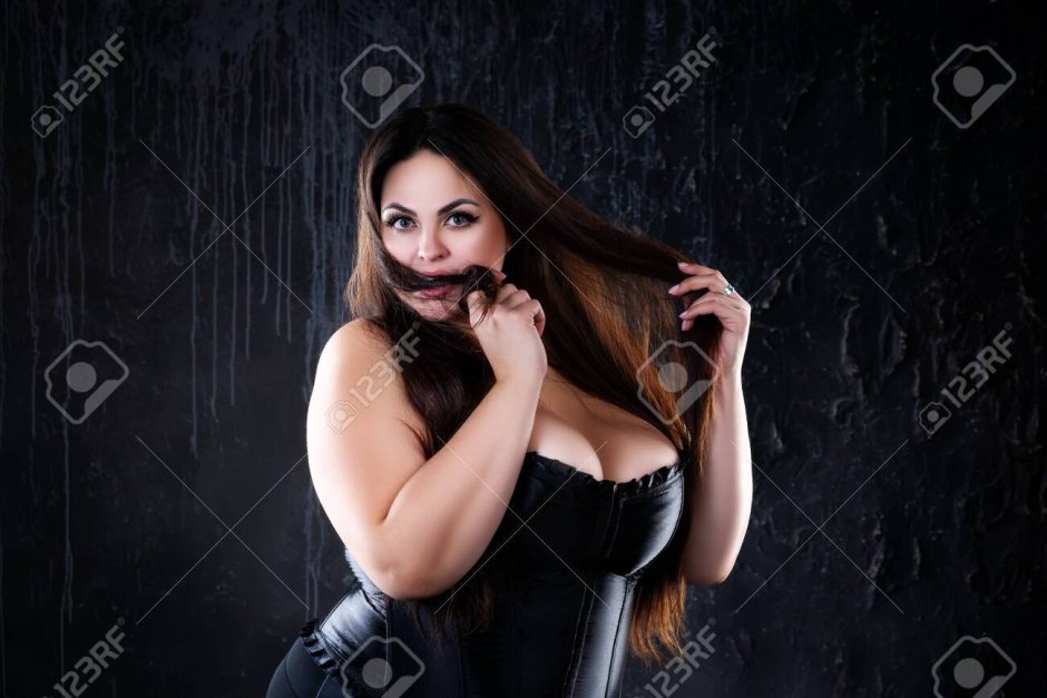 Anna Krylova model plus saz