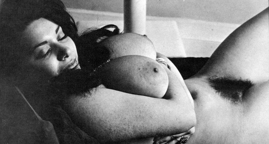 Beautiful breasts and hairy pubis retro