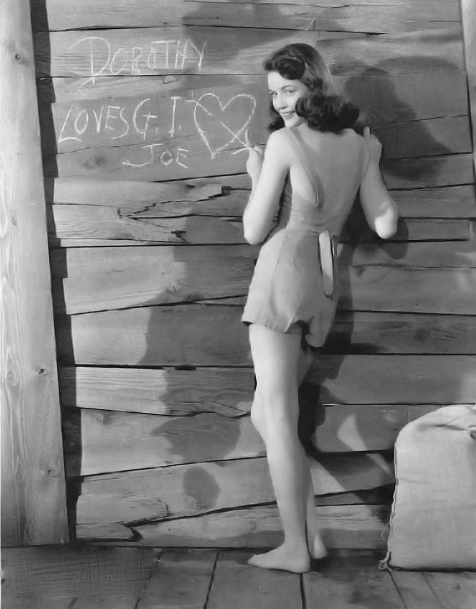 Dorothy malone feet