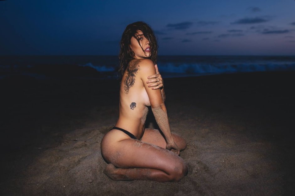 Tianna Gregory face