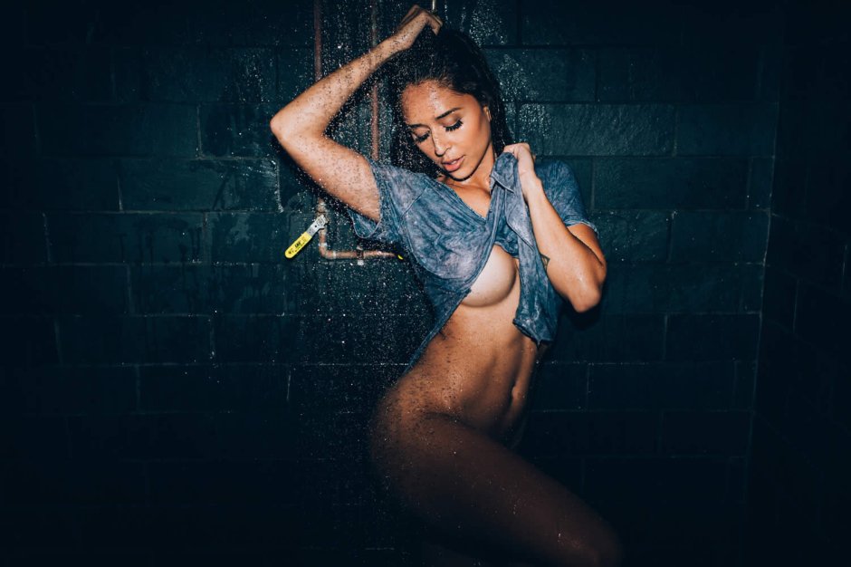 Tianna Gregory naked ass